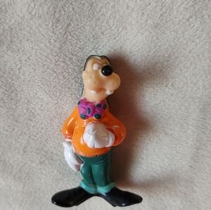 Disney’s Goof Troop Goofy Kellogg's Cereal Premium Mini Figure PVC Toy Pre-owned